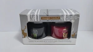 YANKEE CANDLE TWO MEDIUM JAR CANDLE SET BALSAM & CEDAR SPARKLING CINNMON 14.5 OZ - Picture 1 of 7