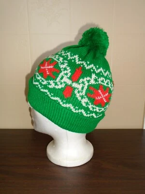 Child's Vtg 1970s Double Knit Fair Isle Winter Hat Toque Green w/ Snowflakes NOS - Image 1 of 4
