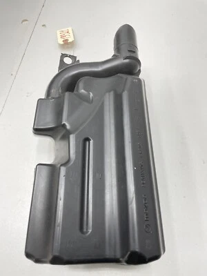 Mazda 3 2014-2017 filtro de aire cámara de resonancia PE0113195 K6805 OEM Foto 1 de 4