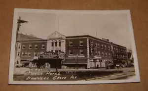 Teatro y hotel Tivoli c1941 Downers Grove Illinois RPPC IL Town View - Imagen 1 de 3