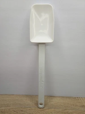 Pampered Chef Mix N Scraper Spatula White Heat Resistant Silicone Kitchen Tool - Image 1 of 4