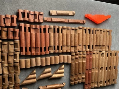 Lincoln Logs 150 Pieces Mixed Lot Various Sizes Wood Building Toys 3 lbs Approx. - Image 1 of 4