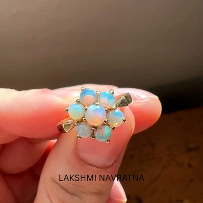 Anillo de compromiso de flor de ópalo de fuego genuino corte redondo de 1,00 quilates enchapado en oro amarillo de 14 quilates Foto 1 de 4