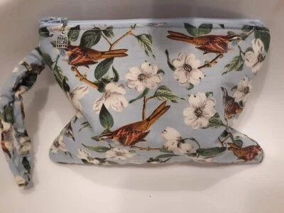 Nuevo Bolso sin asas de viaje Farmhouse Birds Wildlife azul marrón 7" Muñequera Monedero Foto 1 de 4