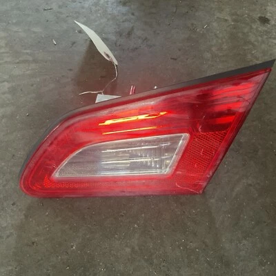 Luz de backup direita 07-13 Infiniti G35 G37 Sedan 26540-JK60C - Imagem 1 de 4
