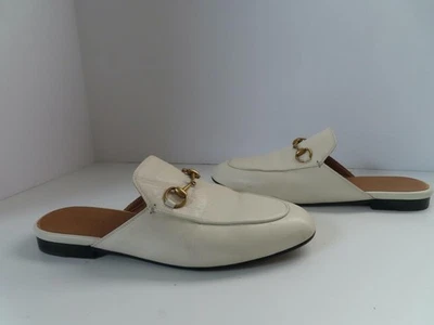 GUCCI Cuero Hueso con Detalle de Mordida de Caballo de Bronce Mulas Planas Princetown Talla 38/US 8 Foto 1 de 4