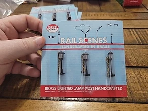 NOS Model Power 493 Brass Handcrafted Lighted Lamp Posts N Scale Retired NEW - Picture 1 of 2