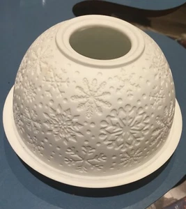 Nordic Light Snowflake Bone China Tea Light Holder - Picture 1 of 5
