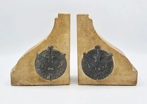 CAJAS DEL PARLAMENTO DE LA SEGUNDA GUERRA MUNDIAL SUJETALIBROS DE PIEDRA PLOMO LIBERTAD JUSTICIA Y PAZ REDONDEL - Imagen 1 de 6