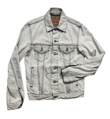 Chaqueta Levi's Para Hombre Talla Pequeña Gris Lavado Claro Camionero Chaqueta Denim Ropa de Trabajo Ciudad Foto 1 de 4