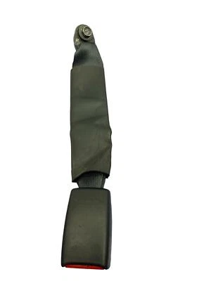 Nissan Titan XD 2015-2017 OEM LH hebilla de cinturón de seguridad trasero izquierdo | negro Foto 1 de 4