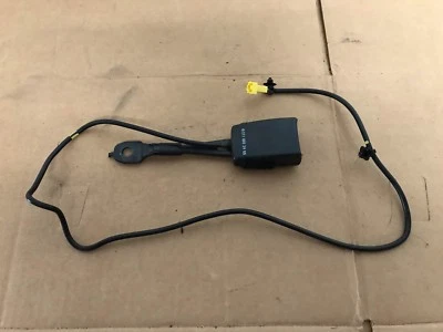 MERCEDES BENZ OEM W211 W219 CLS500 E320 E500 FRONT RIGHT PASSE SEAT BELT BUCKLE - Image 1 of 3