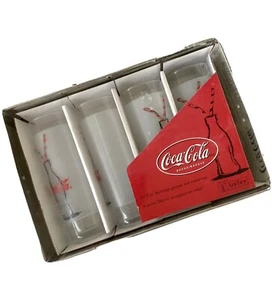 Juego de 4 en bandeja de metal para beber Coca Cola nuevo regalo sellado - Imagen 1 de 5