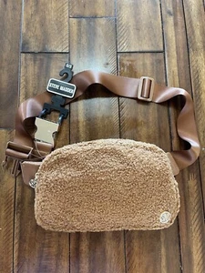 Steve Madden Sherpa Brown Crossbody Belt Bag Fanny Pack w Strap - Picture 1 of 5