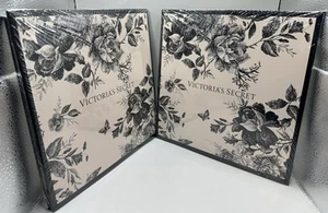 Lotto di 2 ~ VICTORIA'S SECRET CONFEZIONE REGALO FLOREALE 10"x10" scatole sigillate - Foto 1 di 4