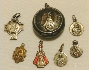 Antique Catholic Religious Saints Medals Infant Jesus Saint Anne Mary Therese - Picture 1 of 17