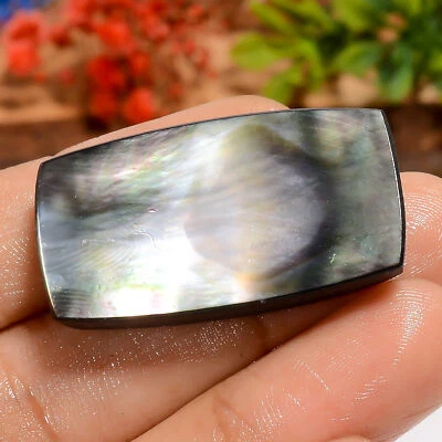 44 Ct Natural Radiant Mother Of Pearl Cabochon Loose Gemstone Pendant 34X19X6 mm - Image 1 of 4