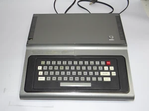 Radio Shack TRS-80 Color Computer Model 26-3001 *PARTS/REPAIR* - Picture 1 of 14