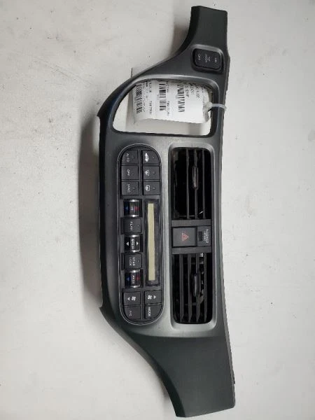 Bisel de tablero Odyssey 2006  Foto 1 de 4