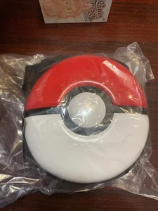 Pokémon Pokéball Crossbody Cooler - Bild 1 von 9