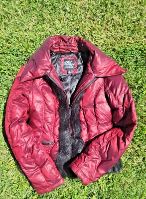 Chaqueta acolchada Blanc Noir negra roja de piel sintética talla pequeña Foto 1 de 3