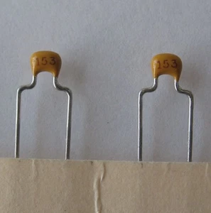 KEMET CERAMIC RADIAL CAPACITORS 15nF 50VDC (50 PCS) - Picture 1 of 3