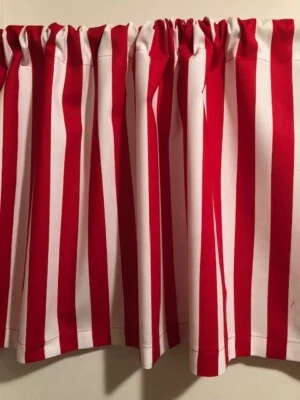 Valance listrado vermelho e branco feito à mão, 41 X 15 polegadas - Imagem 1 de 2