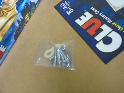 NUEVO CON LICENCIA OFICIAL Juego de Mesa de Pistas Armas Juego Completo Repuesto Foto 1 de 2