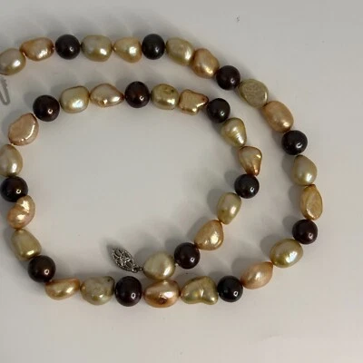 "Collar de perlas de chocolate blanco anudadas a mano con broche de ley 16"" P-20" Foto 1 de 4