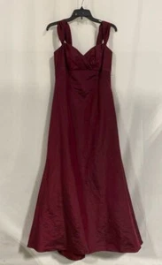 NWT David's Bridal Womens Burgundy Sleeveless Bridesmaid Maxi Dress Size 12 - Picture 1 of 6