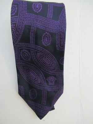 Corbata de seda ajustada Versace para hombre púrpura cachemira cabeza de medusa seda 61 "X 3" X-larga Foto 1 de 4