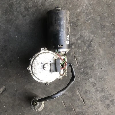 BMW Sedan E36 318i 320i 325i Windscreen Wiper Motor 1991-1995 0390241417 BOSCH Foto 1 de 4