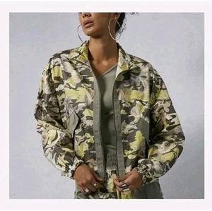 Nike Sportswear Woven Floral Camo Full Zip Jacket Green Women’s Sz M - Picture 1 of 9