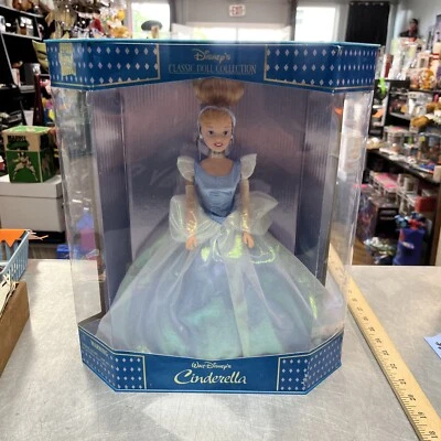 Disney Parks эксклюзивная классическая кукла принцесса Золушка новый в коробке - Изображение 1 из 4