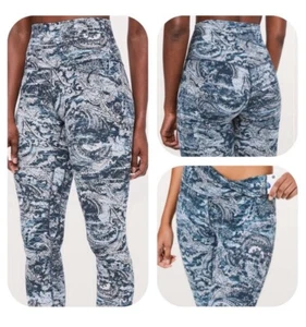 NWT Lululemon size 4 align blue paisley leggings - Picture 1 of 9