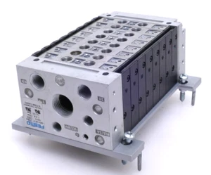 Festo 18210 Ventilinsel + 4x 161362 VD02 + 3x 161361 VD02 + 1x 161361 VN02 - Bild 1 von 3