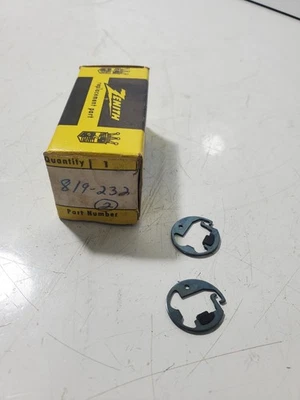 Zenith 819-232 2 Turntable Clips/Tonearm Cleaning Brush/Sweep Purifier NOS - Image 1 of 3