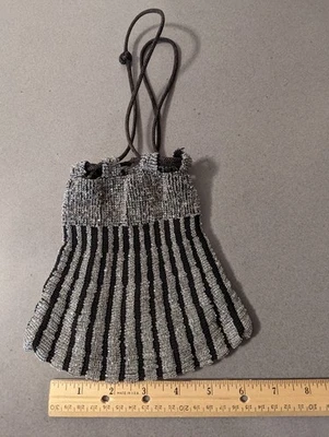 Cartera con micro cuentas años 20----*Envío gratuito* Foto 1 de 3