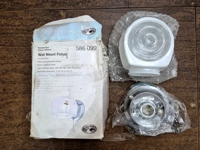 Lámpara de montaje en pared Hampton Bay 586 099 Aplique Salida Cristal Pantalla de vidrio Foto 1 de 4