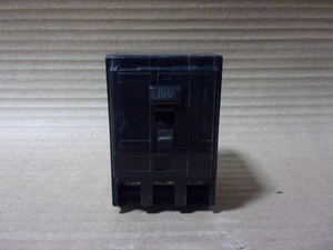 NUEVO Disyuntor Square D QO QO3100 3 polos 100 amperios 240 V negro - Imagen 1 de 1