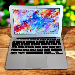 Laptop Apple Macbook Air 11" - i5 1.7GHZ 8GB 256GB SSD - OS Catalina - Garantía - Imagen 1 de 9