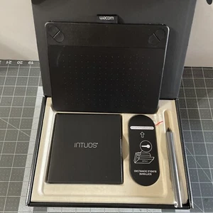 Wacom Black Small Intuos Art Pen and Touch Tablet CTH490AK - Picture 1 of 7