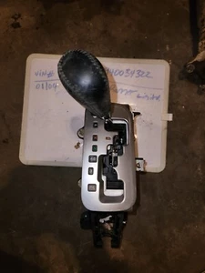 2004 Toyota 4Runner Gear Shifter Assembly w/ Shift Knob OEM 4D-2L Automatic - Picture 1 of 4