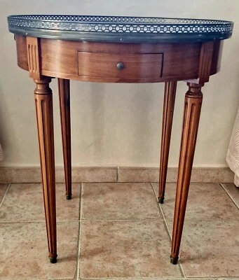 Table Bouillotte en acajou - Photo 1/4