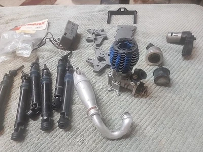 Traxxas TRA5407 TRX 3.3 Nitro Engine electric Start W/ extra RC parts NICE LOT - Image 1 of 4