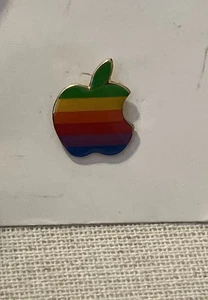Vintage Apple Macintosh Computer 80er Jahre Rainbow Logo Anstecknadel - Bild 1 von 2