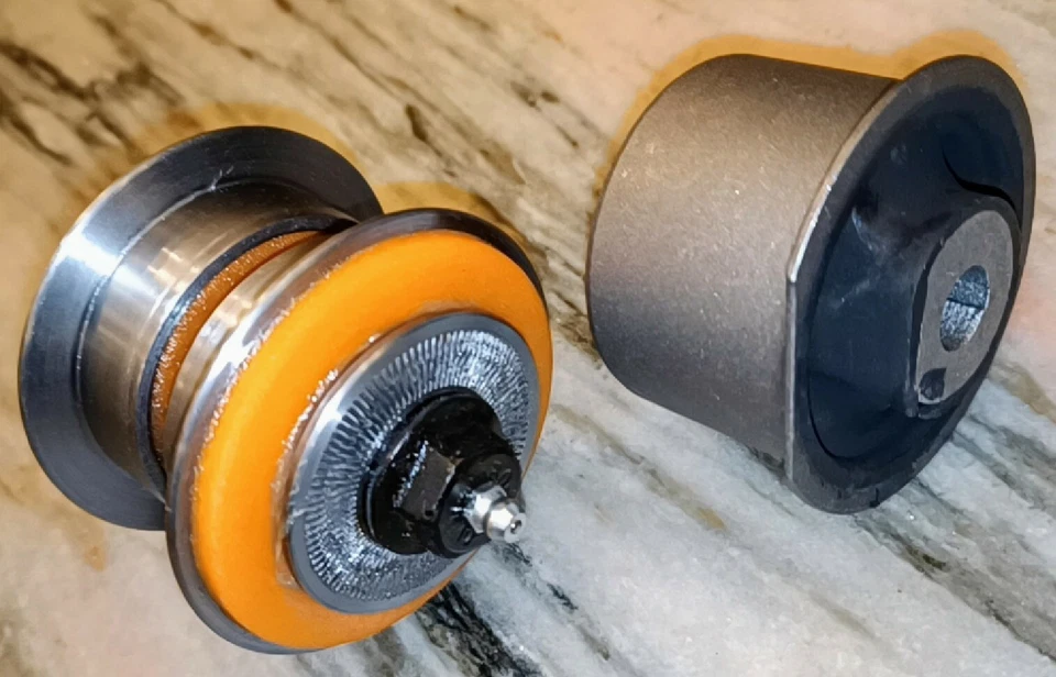 2005-10 Jeep Grand Cherokee Commander Soft HydroPoly Pinion Differential bushing - Image 1 of 4