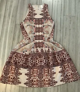 Vestido de Fiesta Love Fire XS Calce Pequeño Acampanado Floral Elastizado Sin Mangas Vintage Boho - Imagen 1 de 4