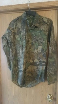 ORIGINAL REALTREE Camo LONG SLEEVE BUTTON DOWN Size M. Shirt. NWOT - Image 1 of 4