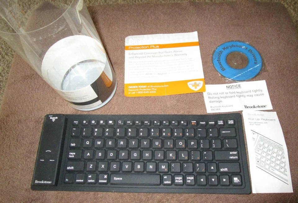 ROLL UP KEYBOARD BLUETOOTH BROOKSTONE #682369  WIRELESS ROLLUP PORTABLE SILICONE - Image 1 of 1